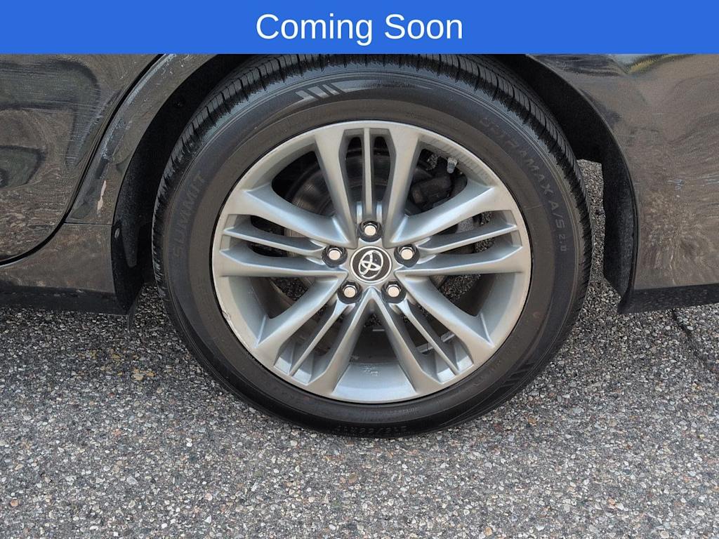 Thumbnail: 2015 Toyota Camry - 8