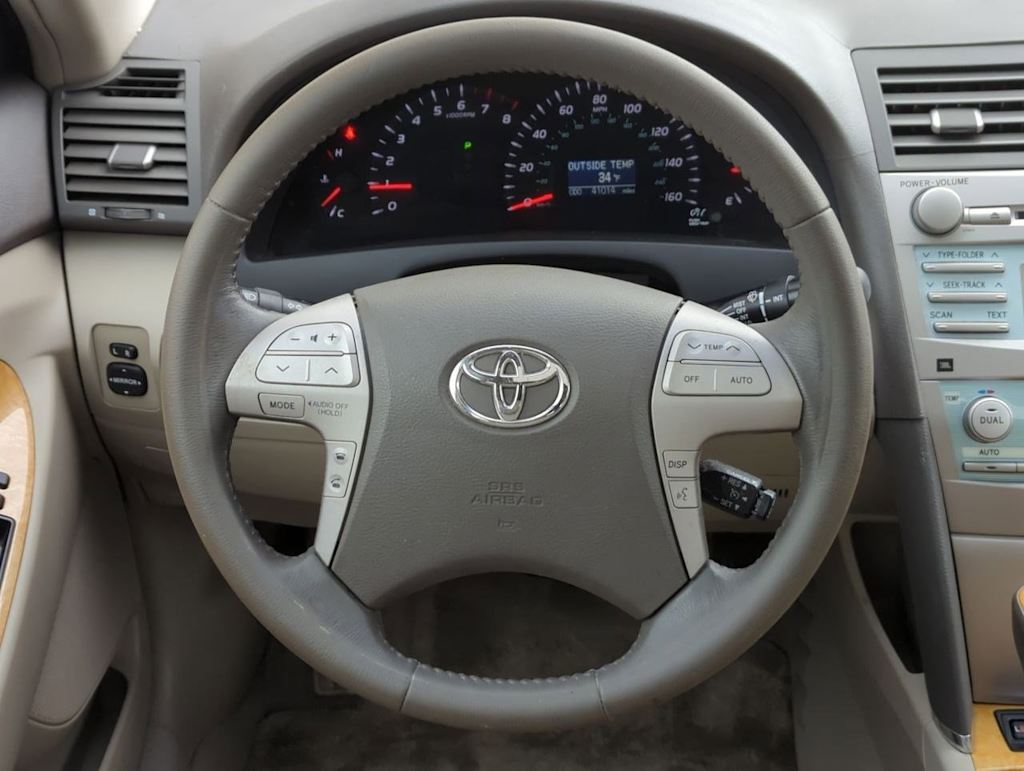 2007 Toyota Camry XLE 13