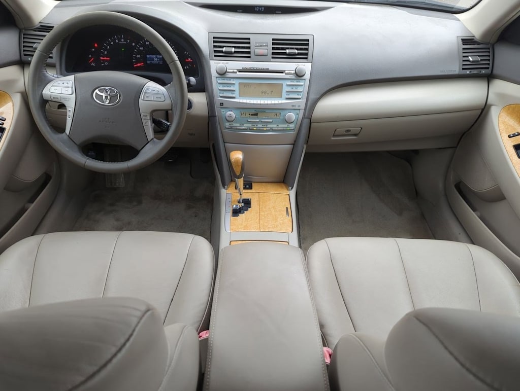 2007 Toyota Camry XLE 9