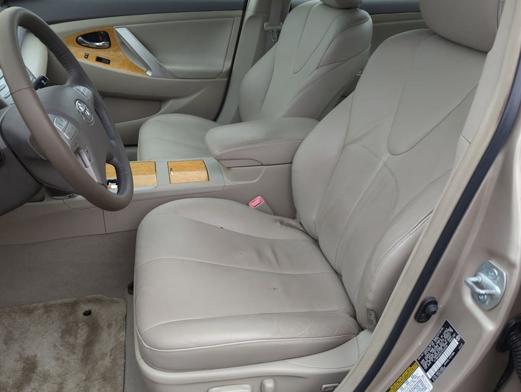 2007 Toyota Camry XLE 10