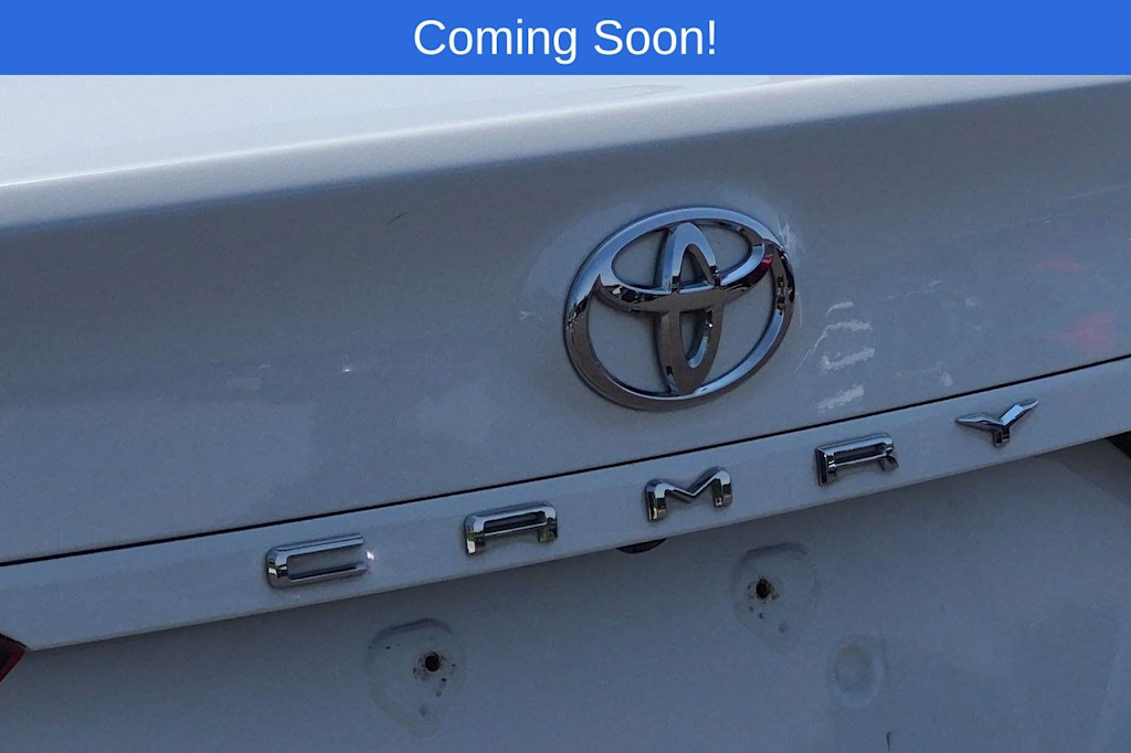 Thumbnail: 2022 Toyota Camry - 23