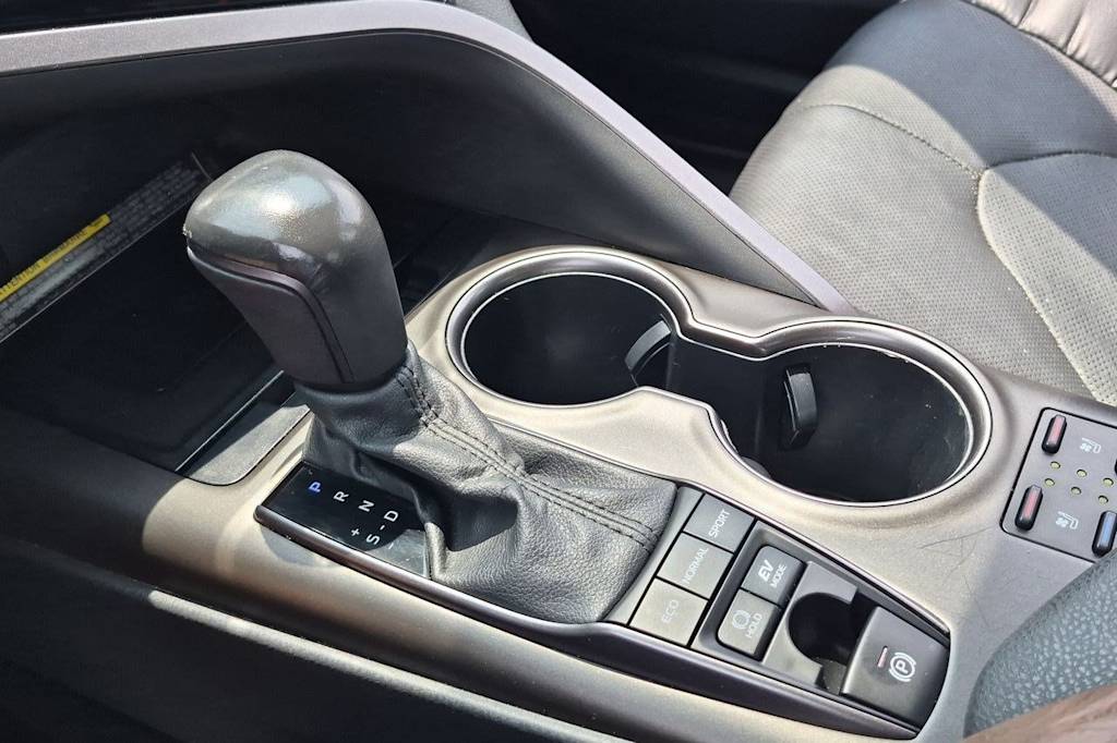 Thumbnail: 2021 Toyota Camry - 36