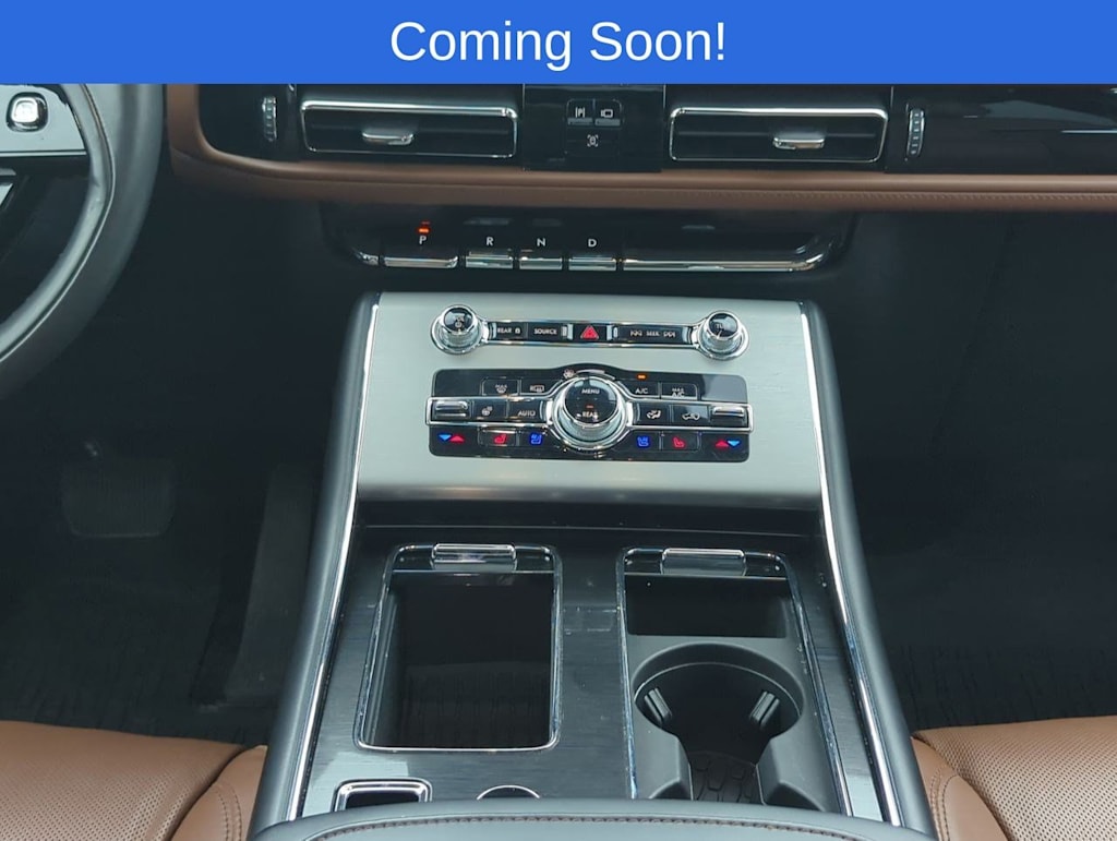 Thumbnail: 2024 Lincoln Aviator - 15