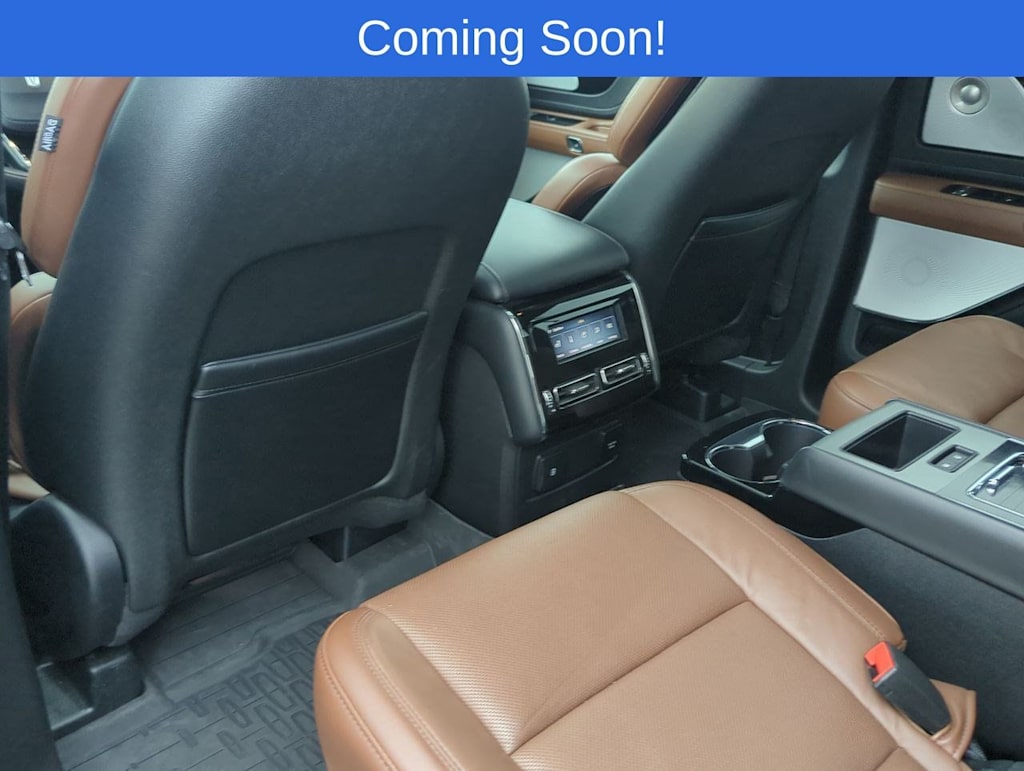 Thumbnail: 2024 Lincoln Aviator - 11
