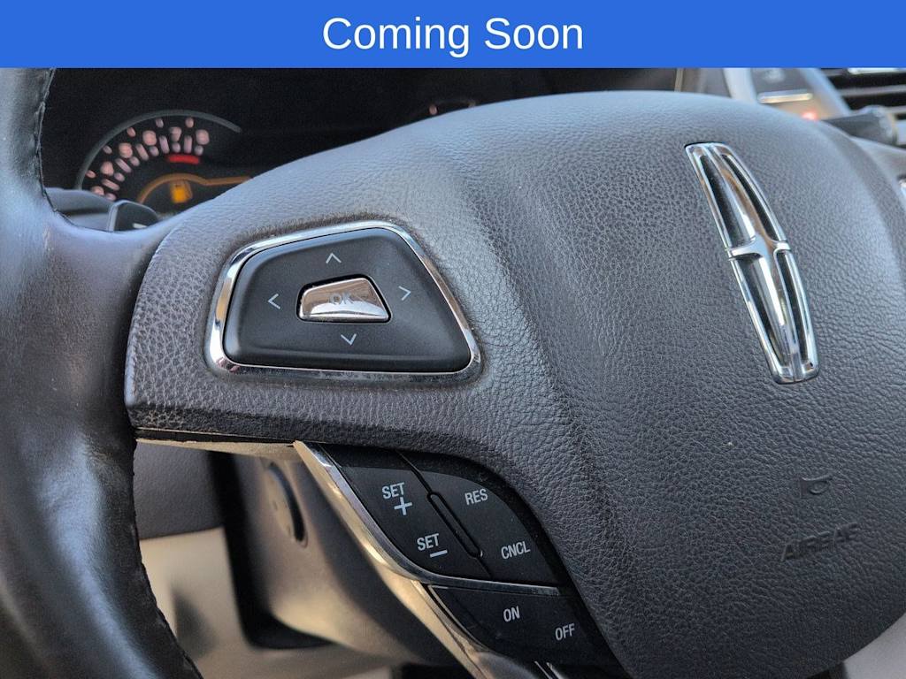 Thumbnail: 2017 Lincoln MKC - 28