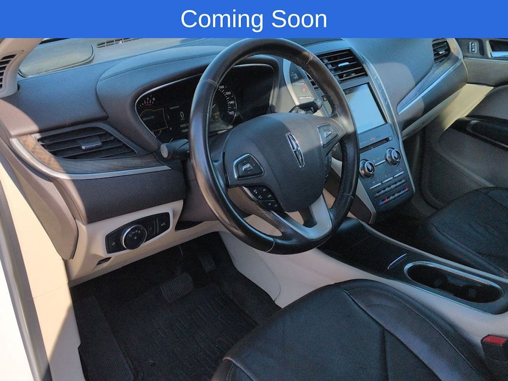Thumbnail: 2017 Lincoln MKC - 2