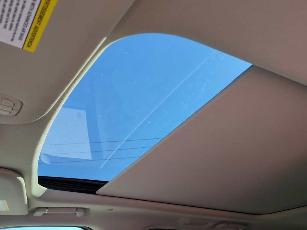 Thumbnail: 2021 Lincoln Navigator - 26