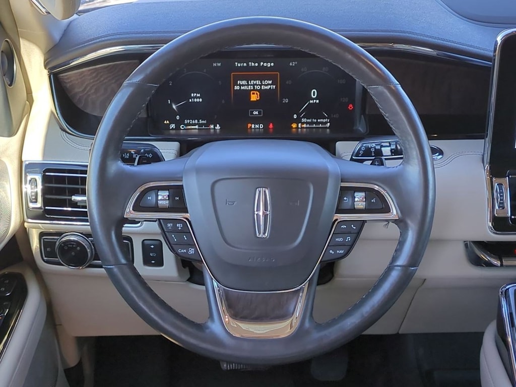 Thumbnail: 2021 Lincoln Navigator - 13