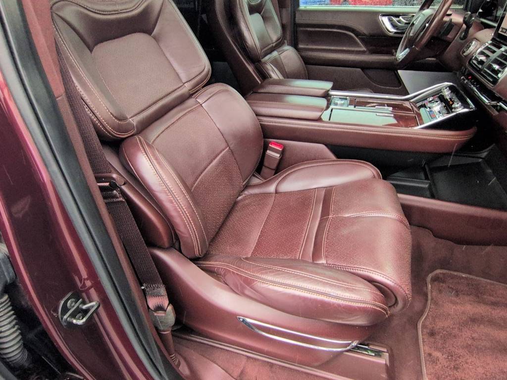 Thumbnail: 2019 Lincoln Navigator - 28