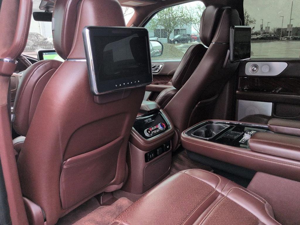 Thumbnail: 2019 Lincoln Navigator - 11