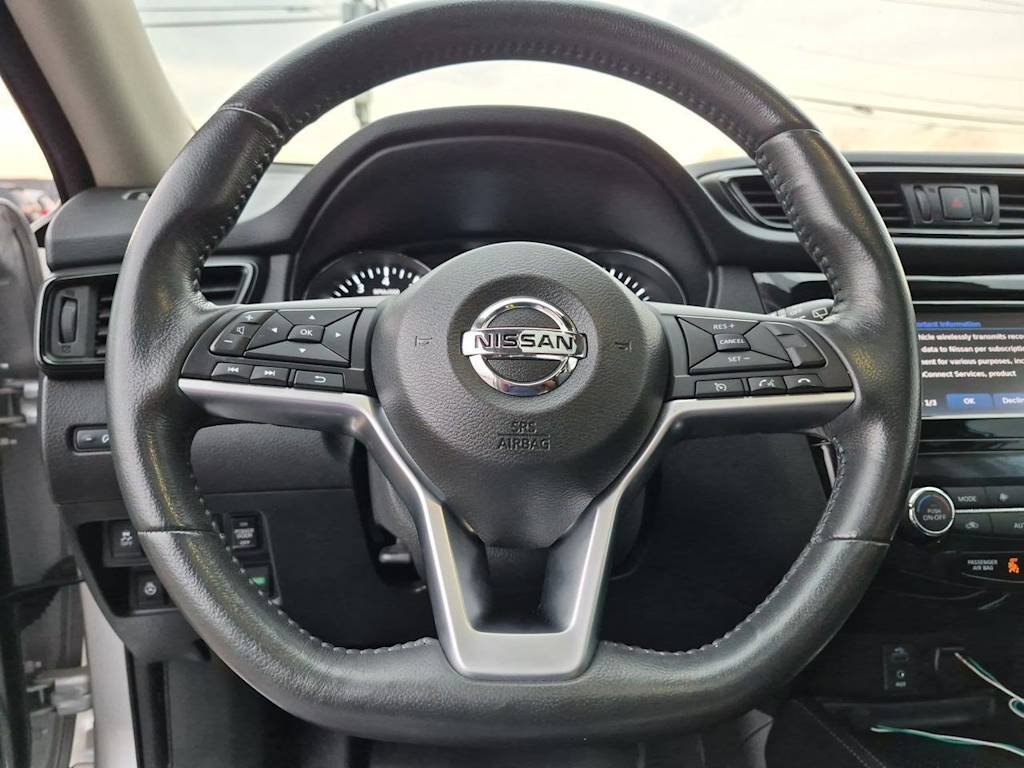 Thumbnail: 2017 Nissan Rogue - 10