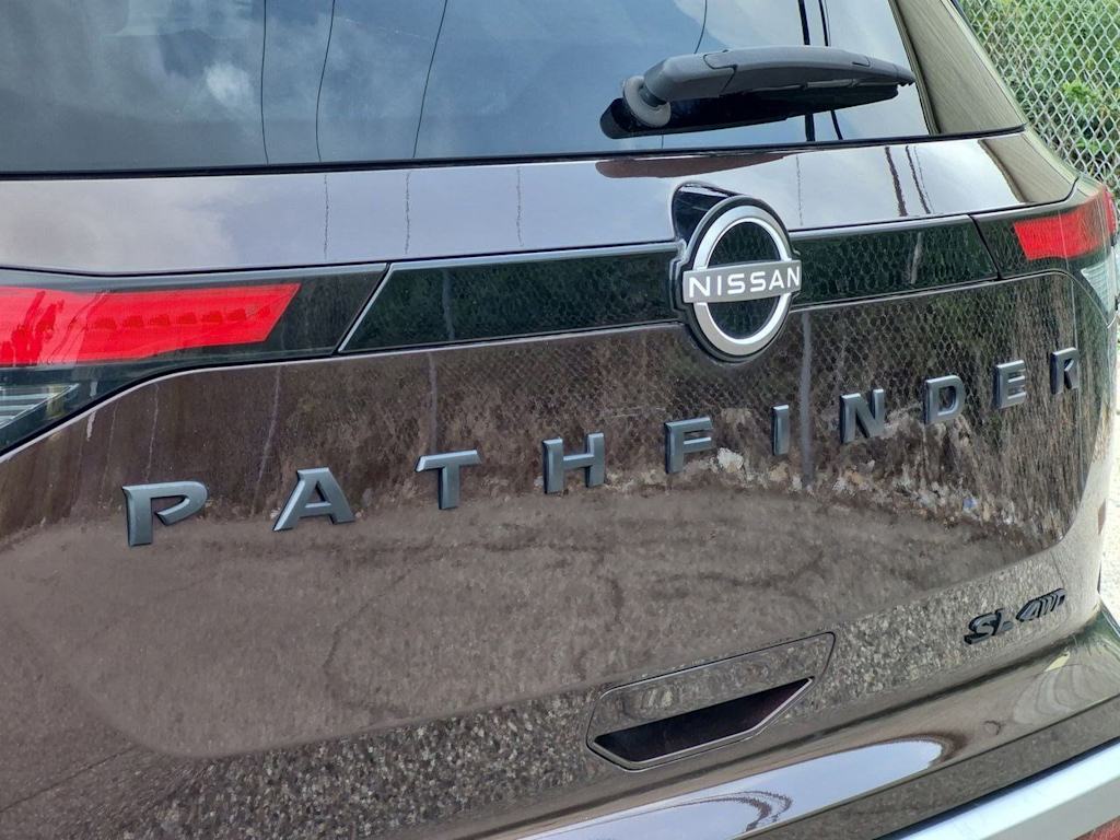 Thumbnail: 2022 Nissan Pathfinder - 25