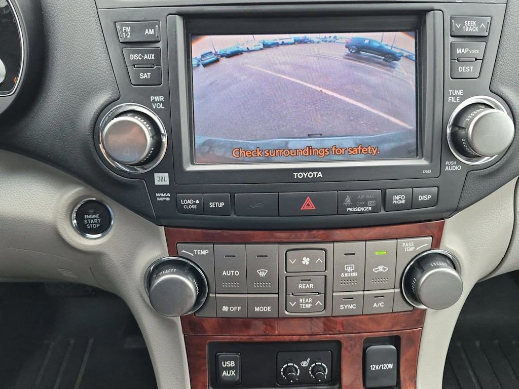 Thumbnail: 2012 Toyota Highlander - 36