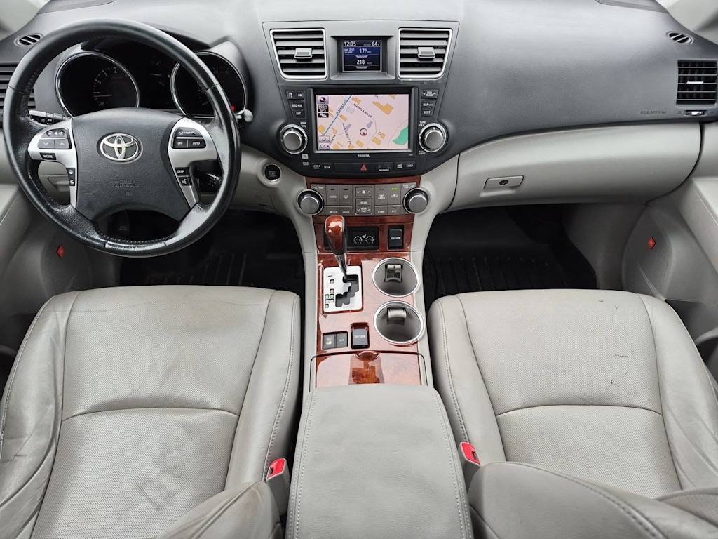 Thumbnail: 2012 Toyota Highlander - 2