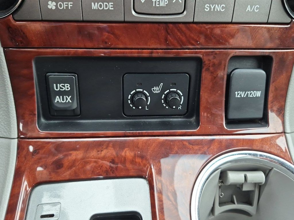 Thumbnail: 2012 Toyota Highlander - 38