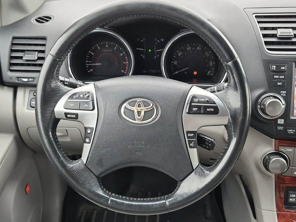 Thumbnail: 2012 Toyota Highlander - 10