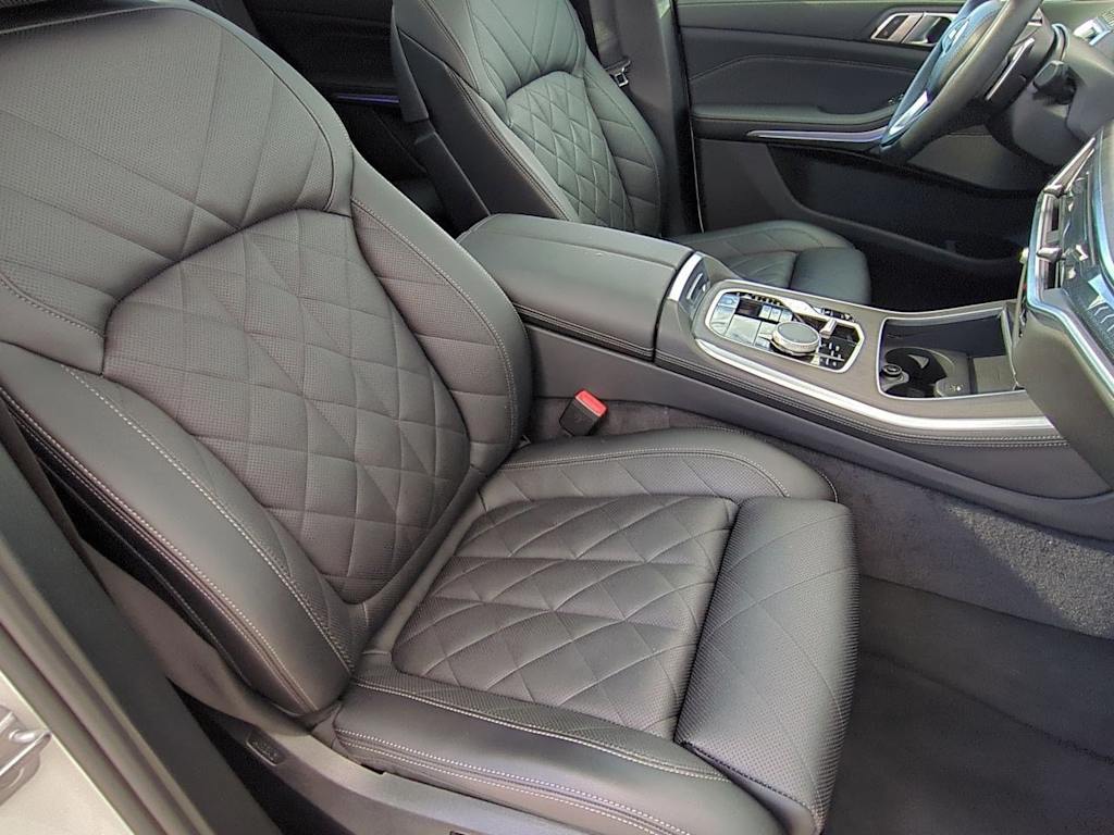 Thumbnail: 2024 BMW X5 - 11