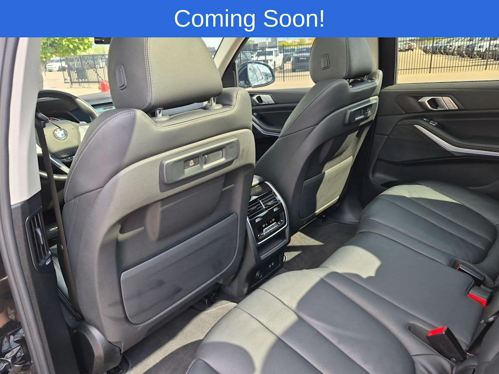 Thumbnail: 2022 BMW X7 - 13