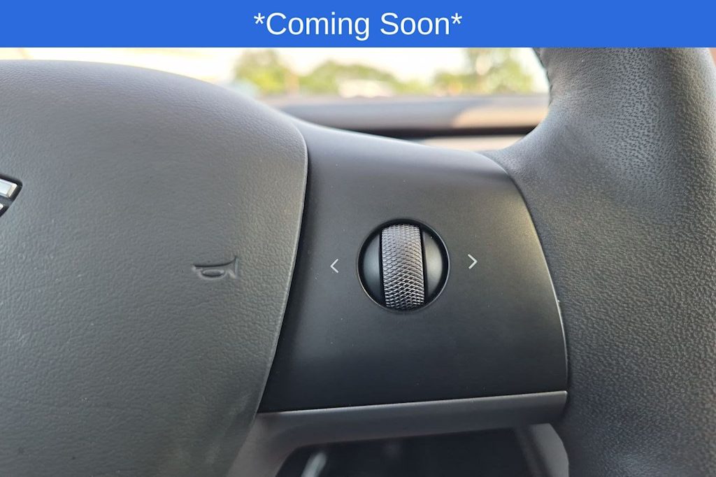 Thumbnail: 2023 Tesla Model Y - 28