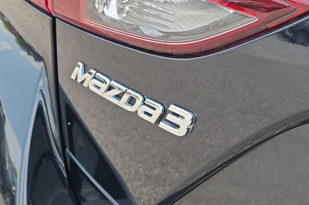 Thumbnail: 2015 Mazda Mazda3 - 25