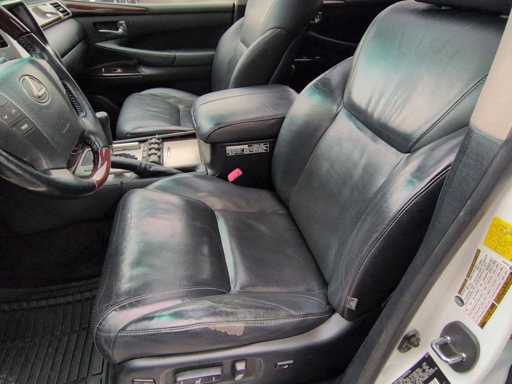 Thumbnail: 2013 Lexus LX - 11