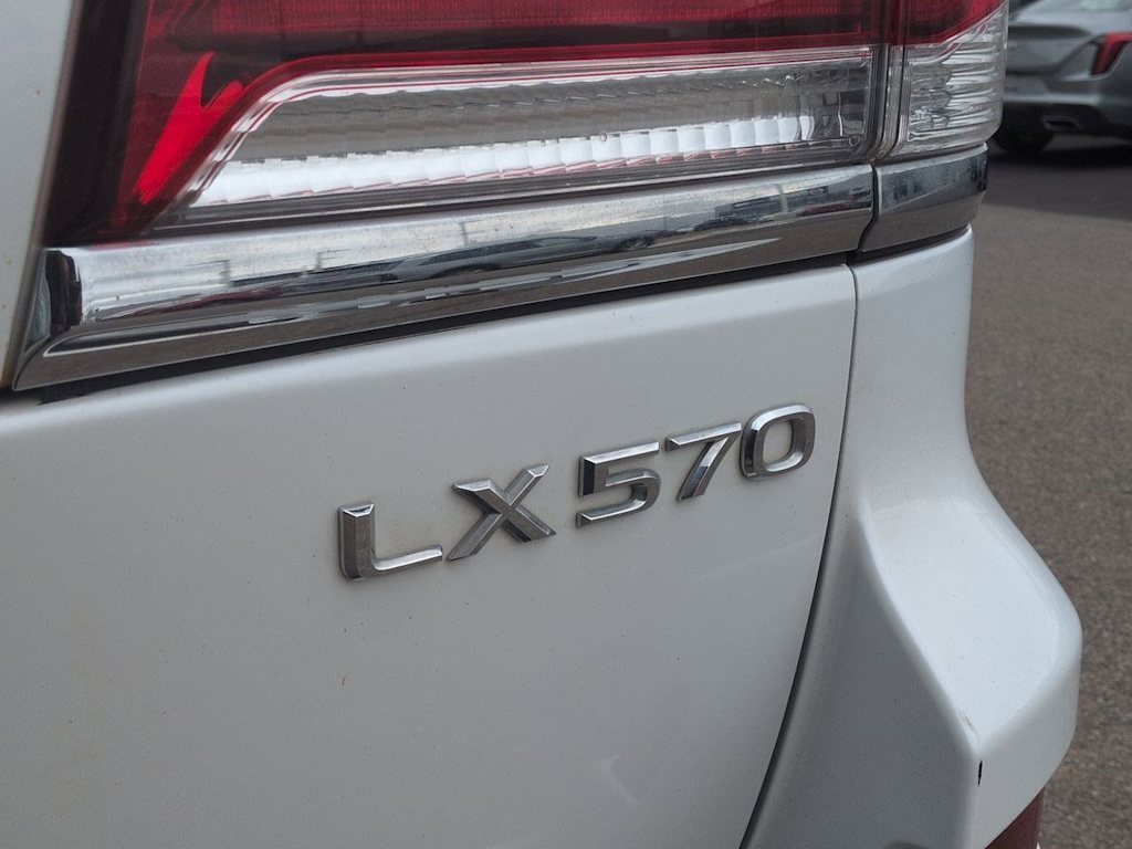 Thumbnail: 2013 Lexus LX - 25