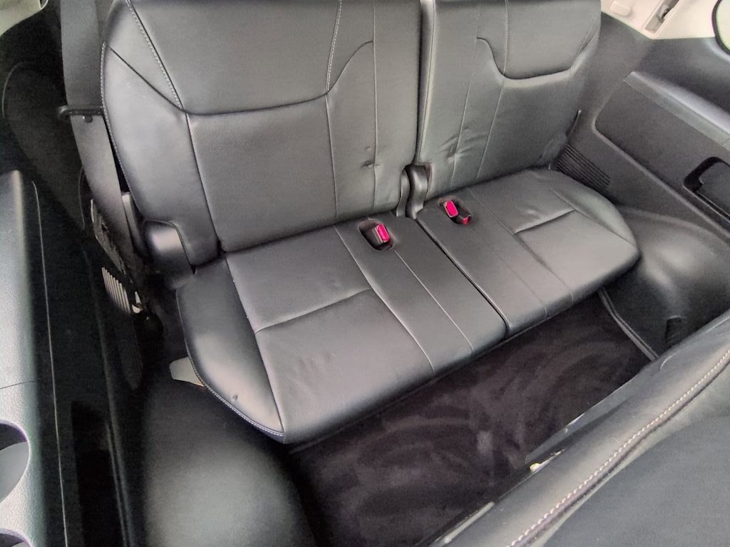 Thumbnail: 2013 Lexus LX - 30