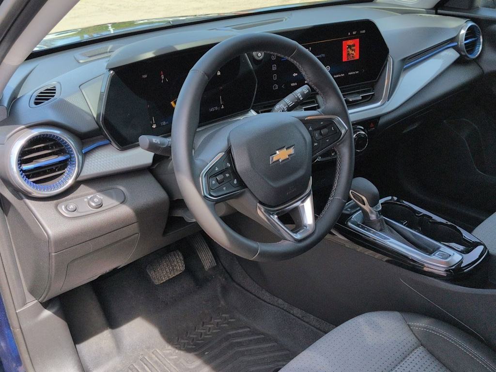 Thumbnail: 2024 Chevrolet Trax - 2