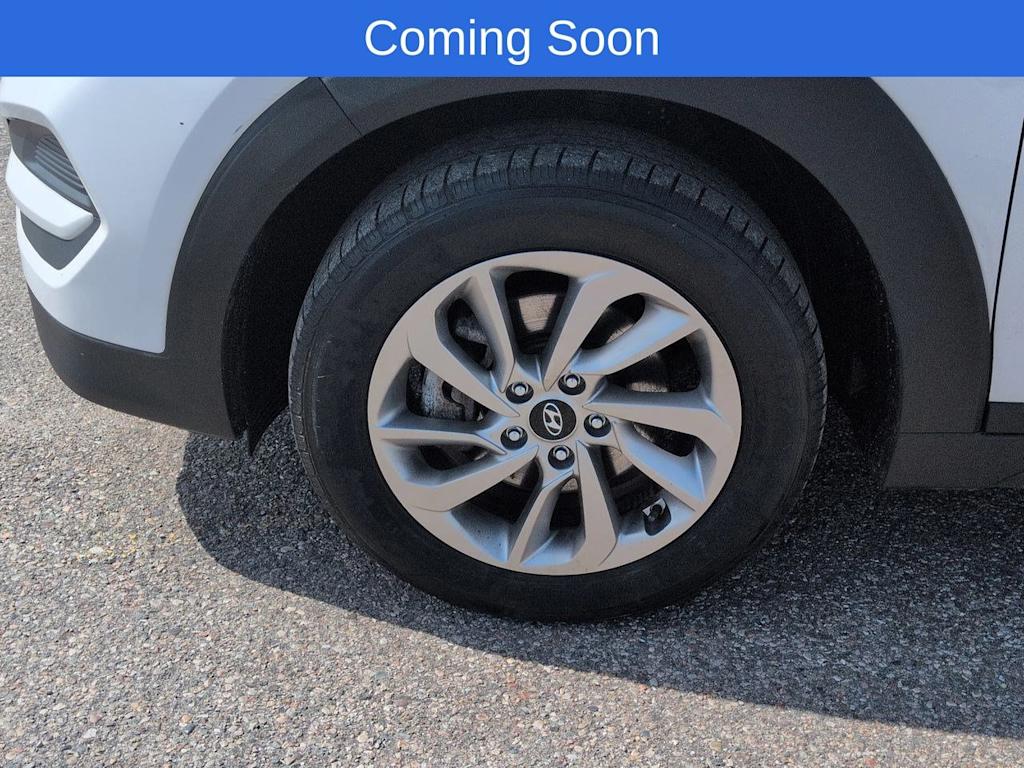 Thumbnail: 2017 Hyundai Tucson - 8