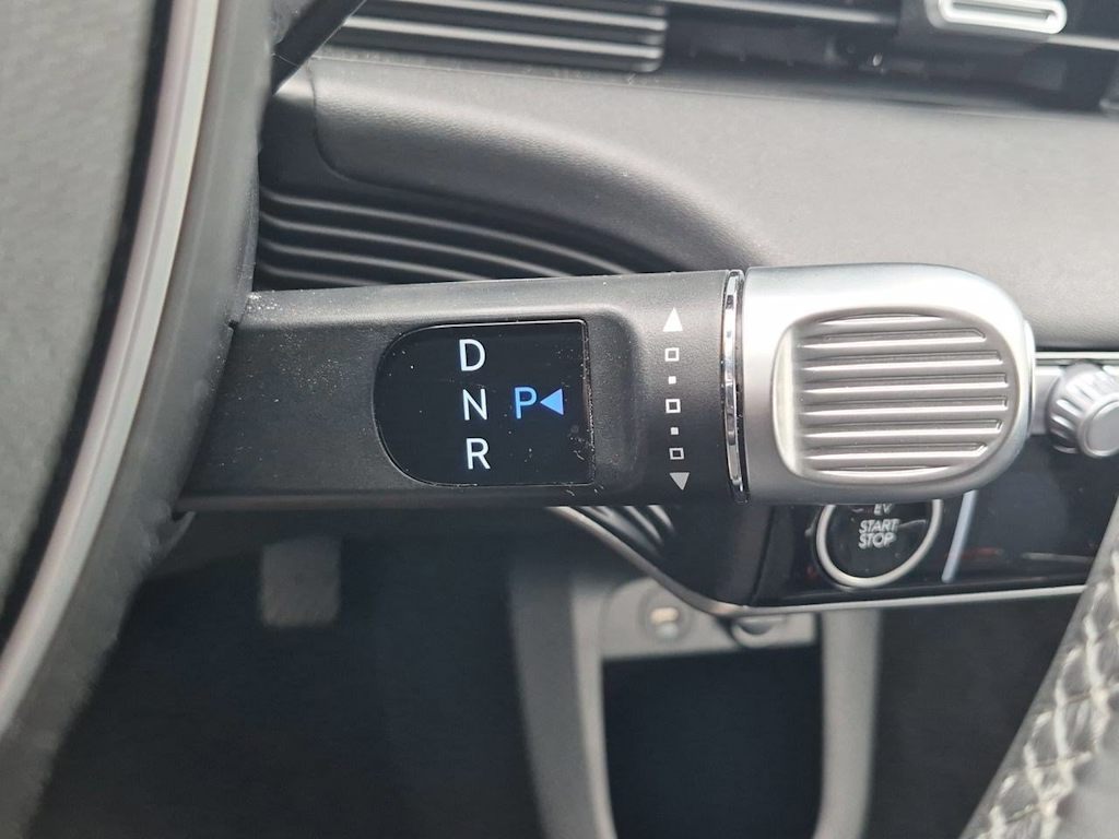 Thumbnail: 2023 Hyundai Ioniq 5 - 33