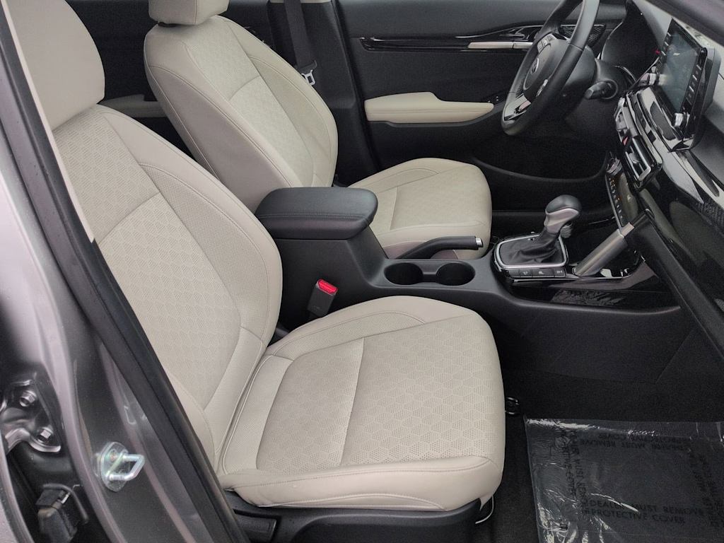 Thumbnail: 2021 Kia Seltos - 30