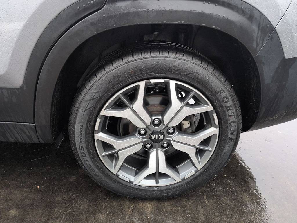 Thumbnail: 2021 Kia Seltos - 8