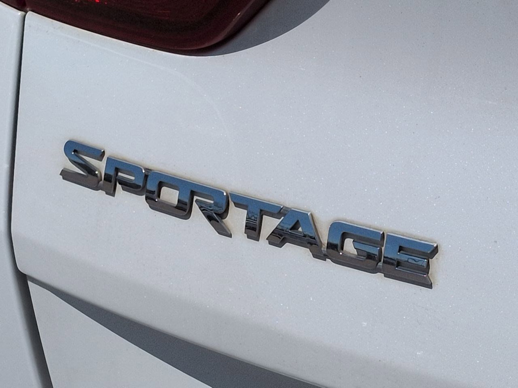 Thumbnail: 2017 Kia Sportage - 7
