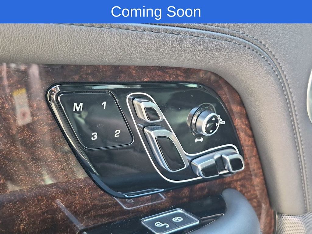 Thumbnail: 2019 Land Rover Range Rover - 26