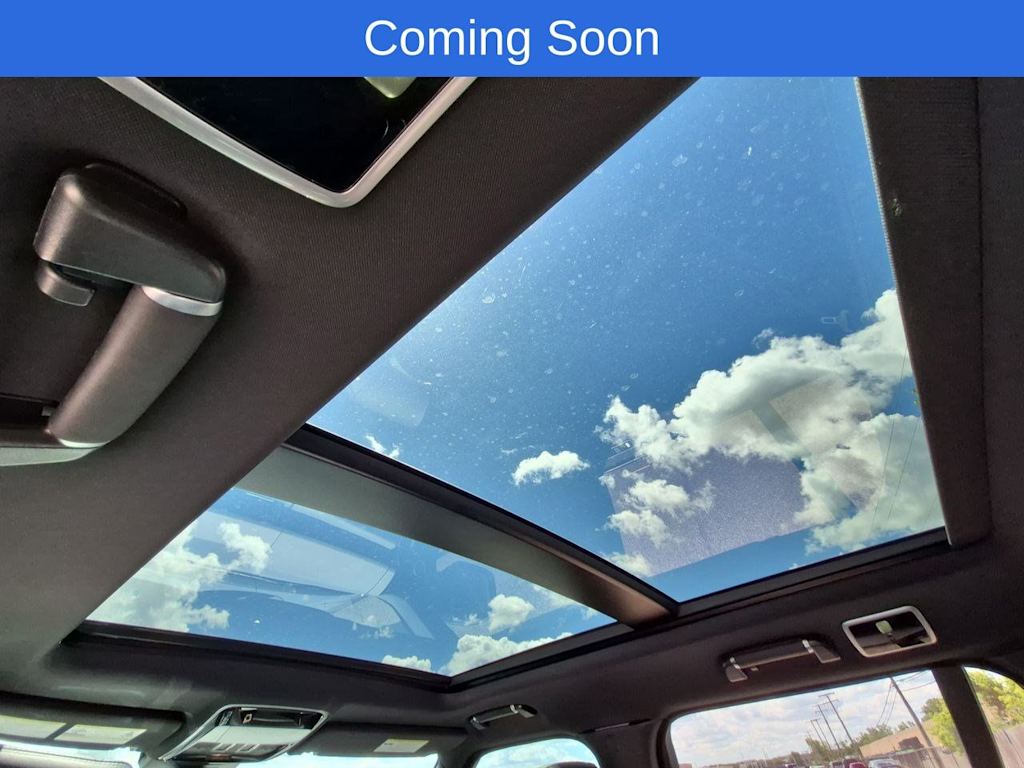 Thumbnail: 2019 Land Rover Range Rover - 27