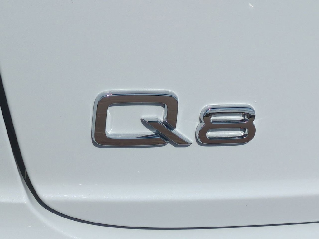Thumbnail: 2019 Audi Q8 - 7