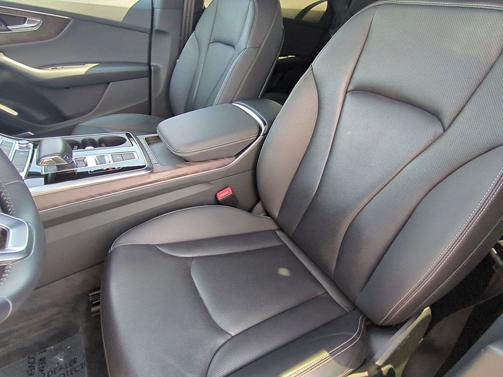 Thumbnail: 2019 Audi Q8 - 11