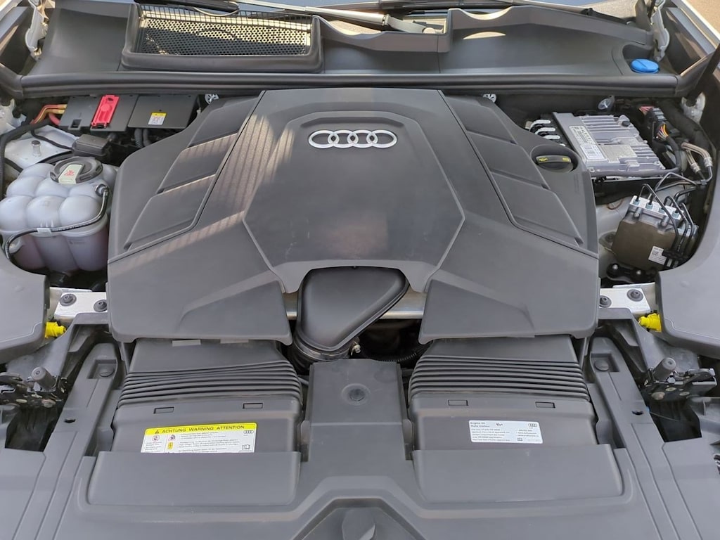 Thumbnail: 2019 Audi Q8 - 9