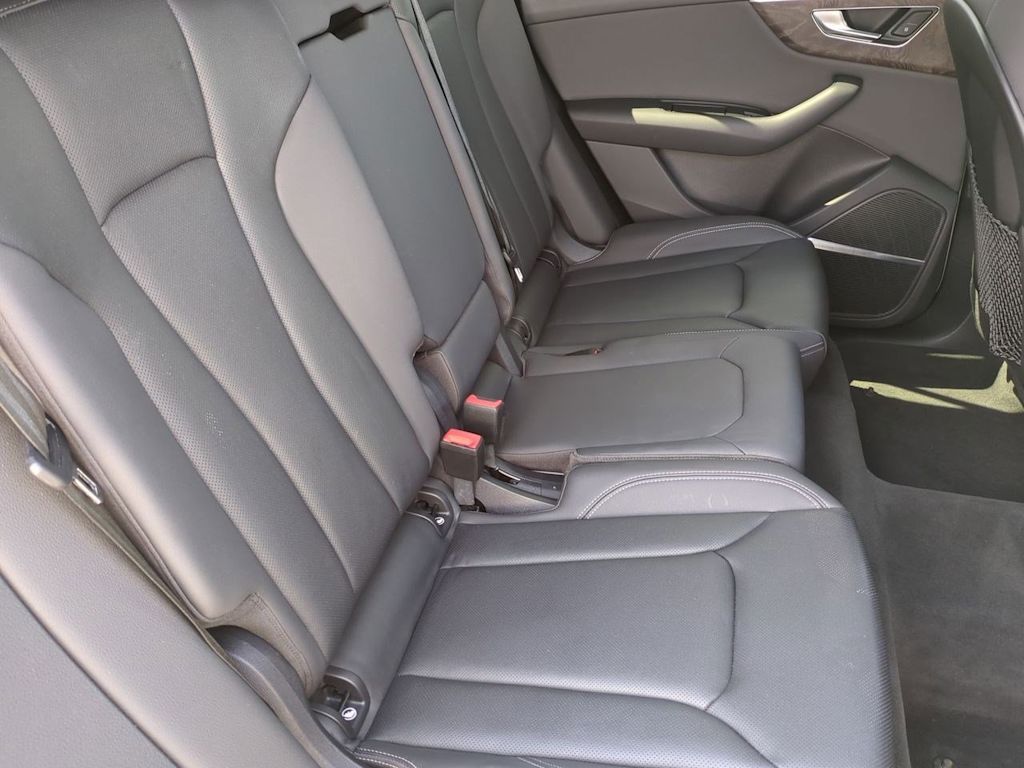 Thumbnail: 2019 Audi Q8 - 27