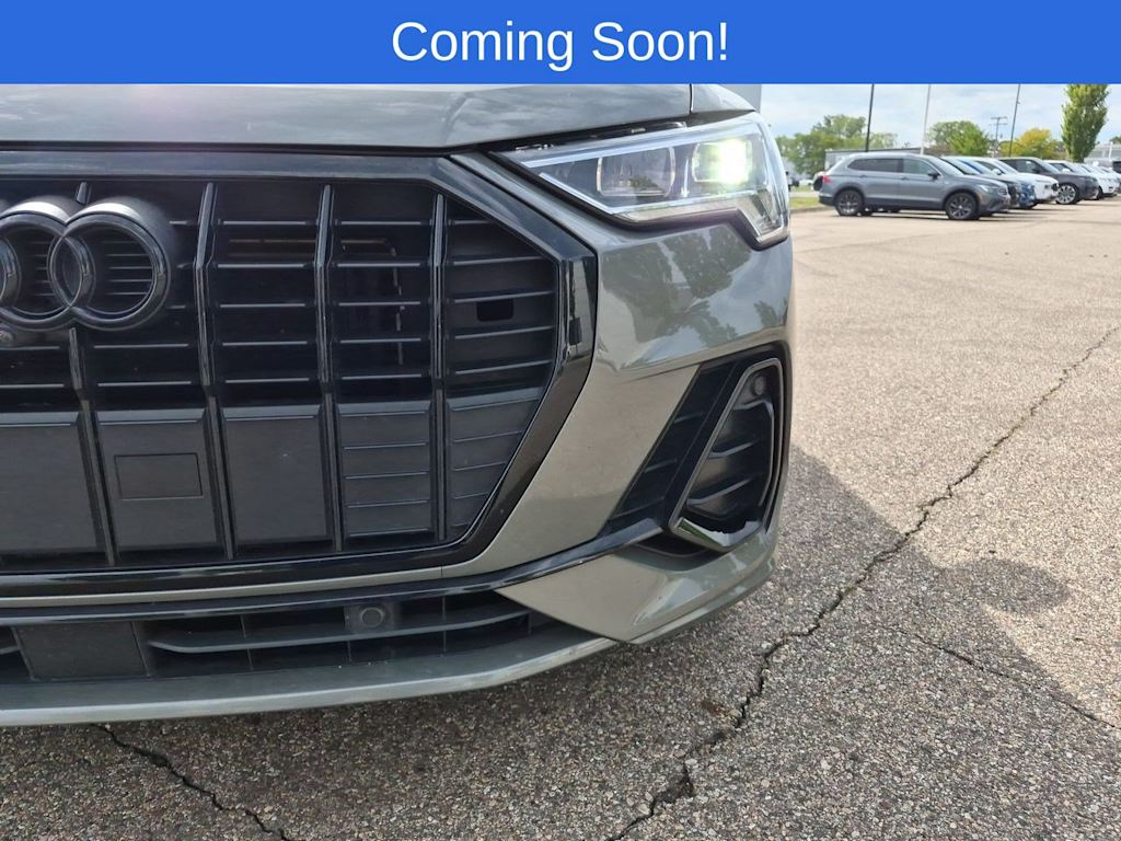 Thumbnail: 2022 Audi Q3 - 7