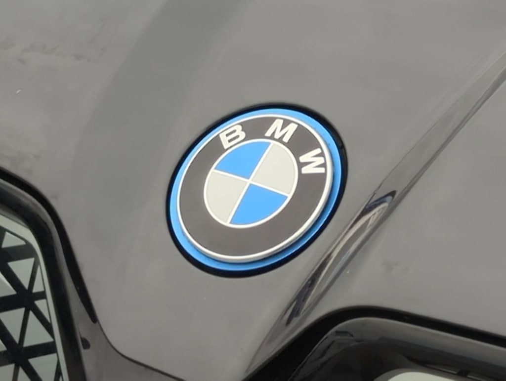 Thumbnail: 2023 BMW iX - 24