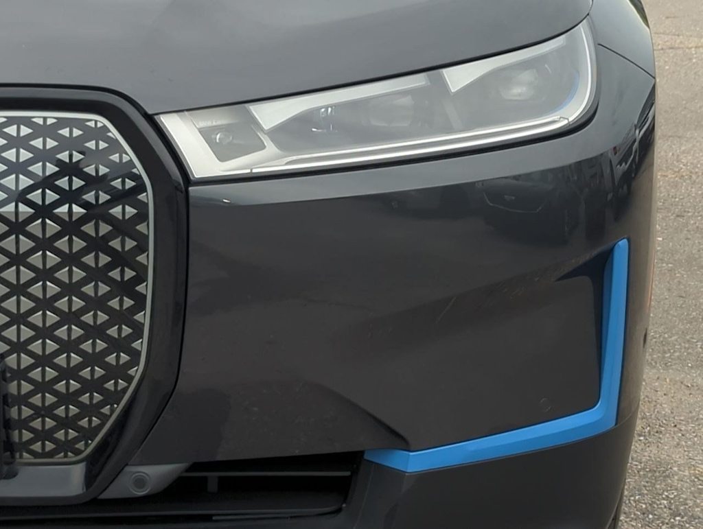 Thumbnail: 2023 BMW iX - 23