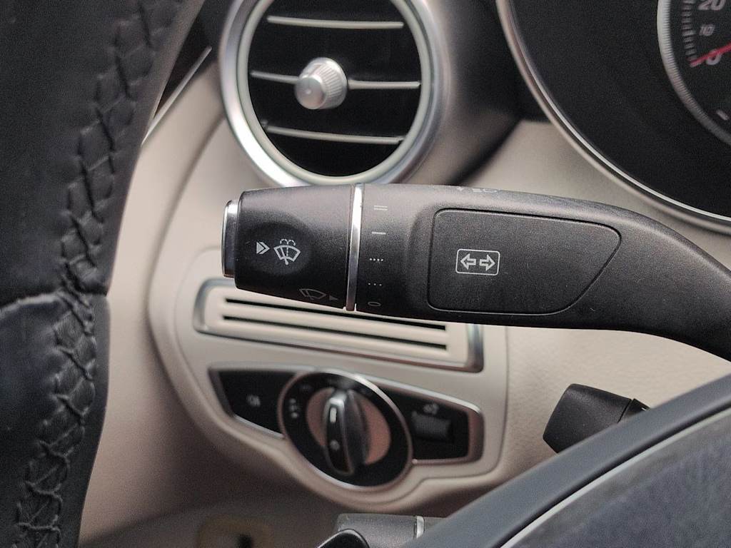 Thumbnail: 2017 Mercedes-Benz C-Class - 31
