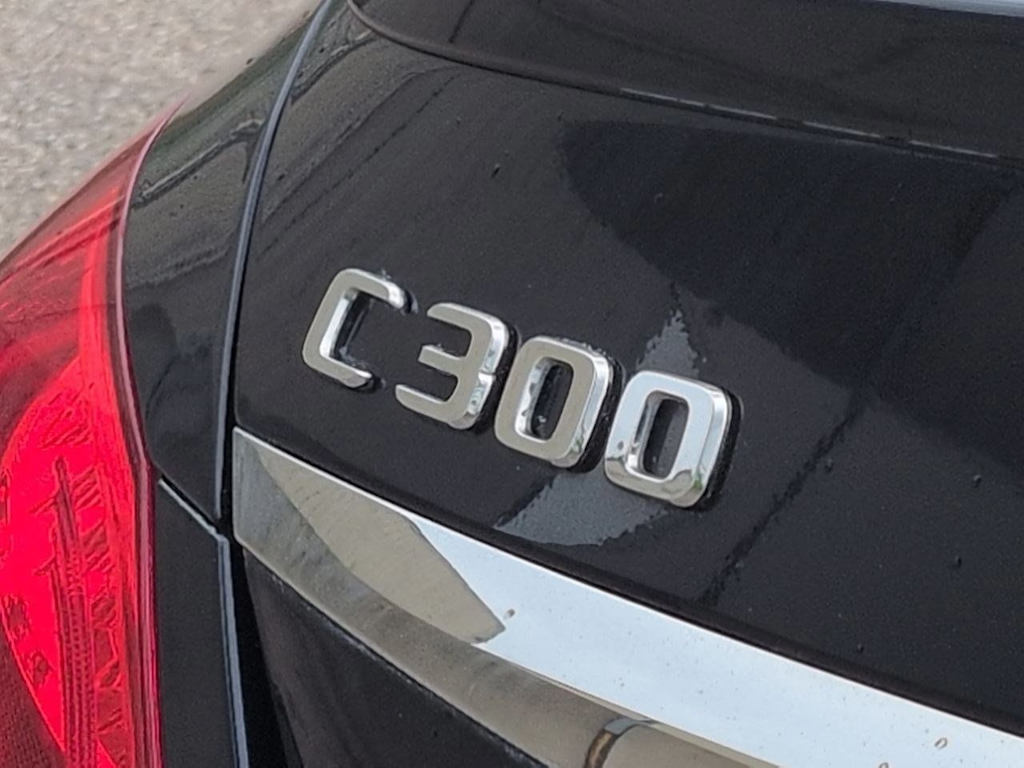 Thumbnail: 2017 Mercedes-Benz C-Class - 24