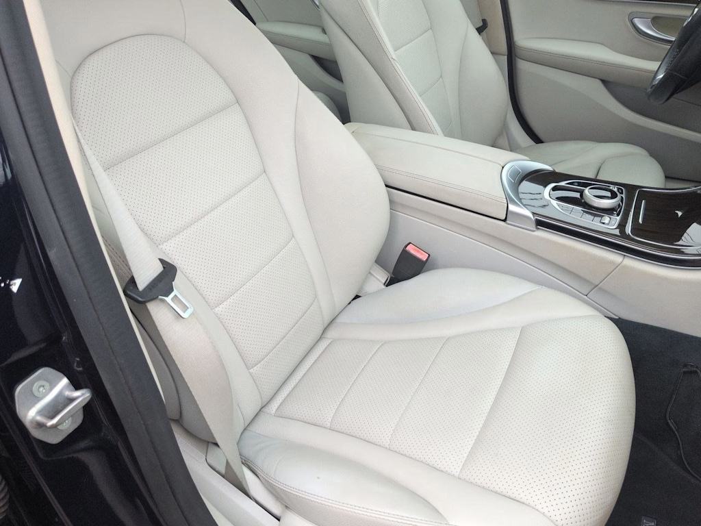 Thumbnail: 2017 Mercedes-Benz C-Class - 28