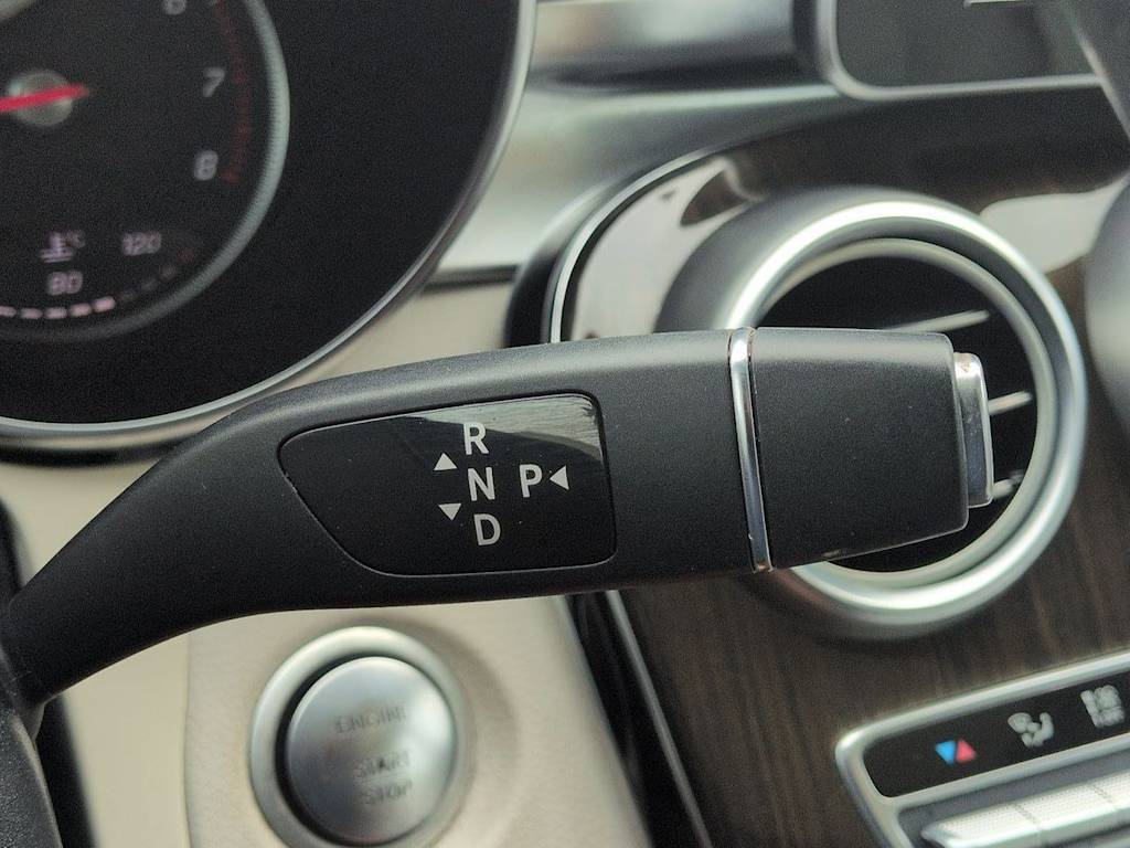 Thumbnail: 2017 Mercedes-Benz C-Class - 15