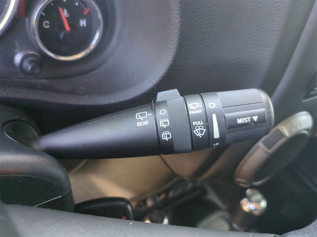 2018 Jeep Wrangler Unlimited Sport 27