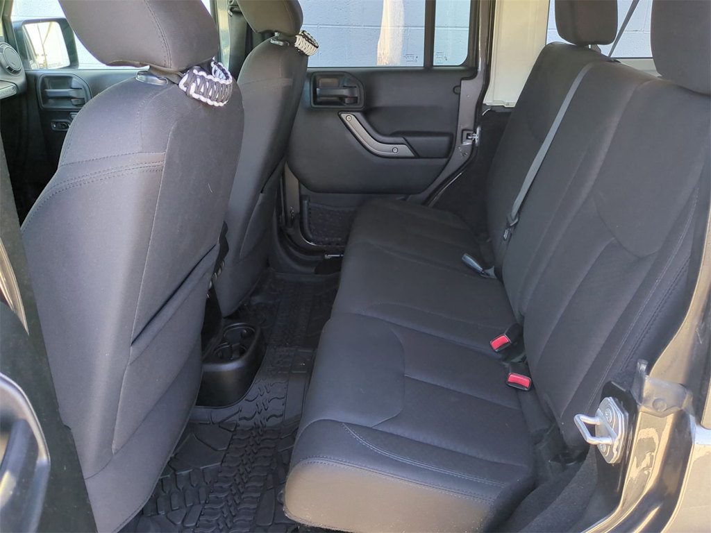 2018 Jeep Wrangler Unlimited Sport 23