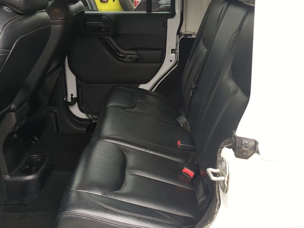 Thumbnail: 2014 Jeep Wrangler - 25