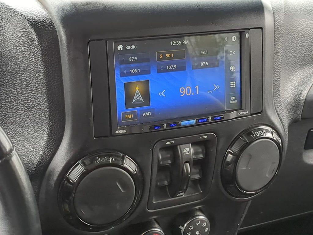 Thumbnail: 2014 Jeep Wrangler - 13